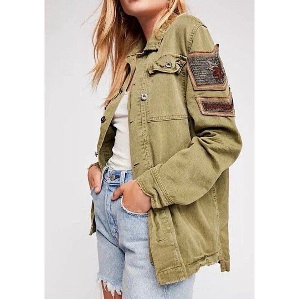 Free People Women’s Sz XS Embellished Military Shirt Jacket Green Beaded Patch